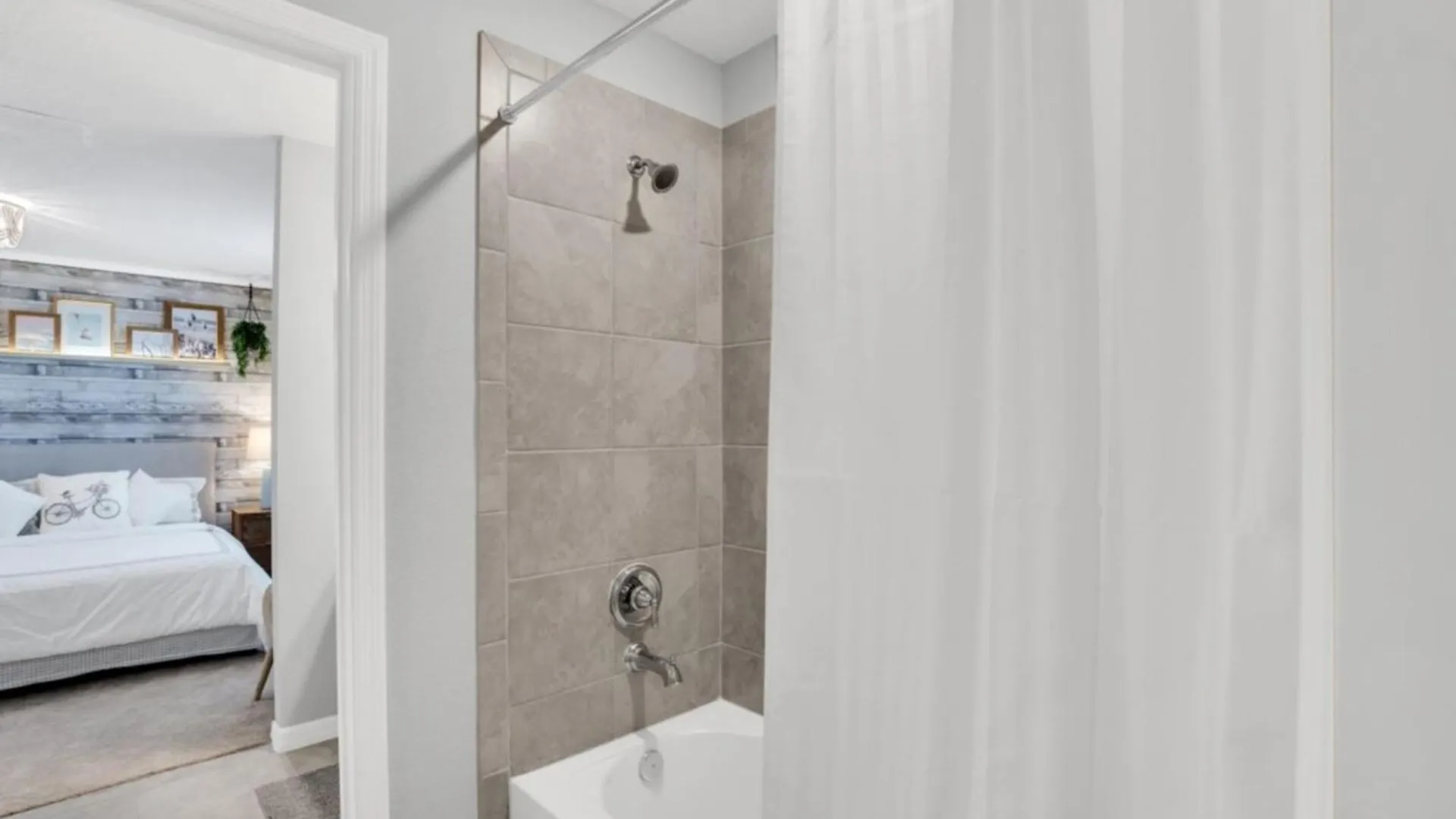 Exclusive 9 Bedroom Estate For Rent 6323 Davenport