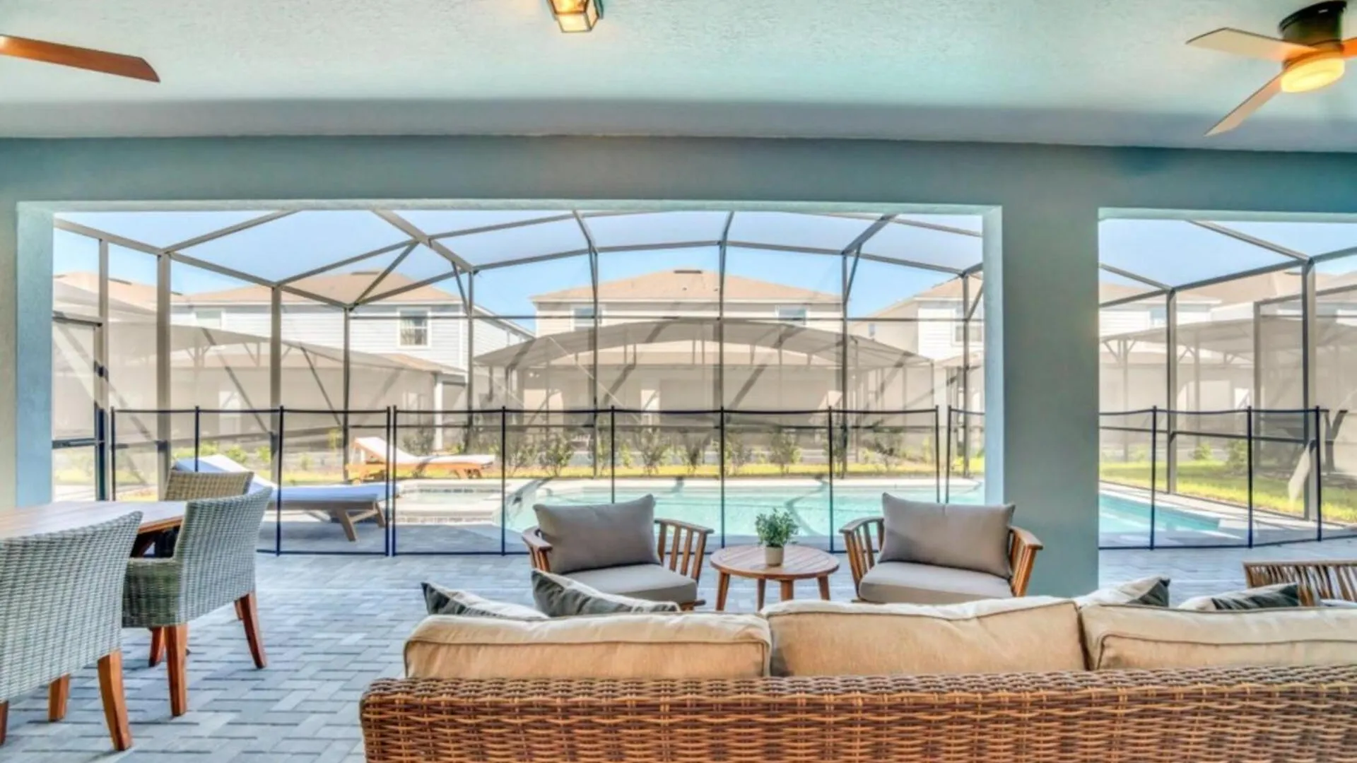 Exclusive 9 Bedroom Estate For Rent 6323 Davenport Villa