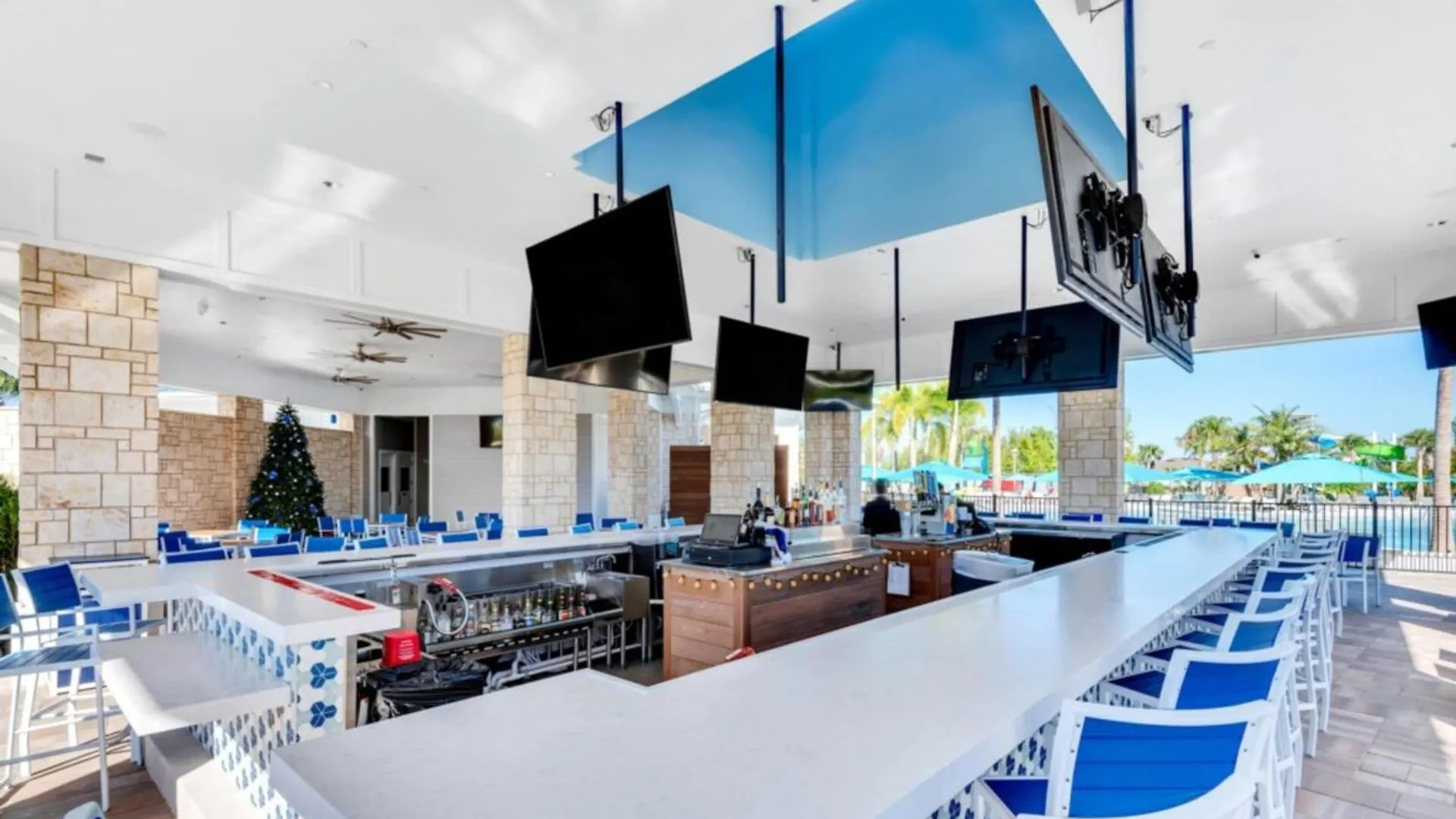 Villa Exclusive 9 Bedroom Estate For Rent 6323 Davenport