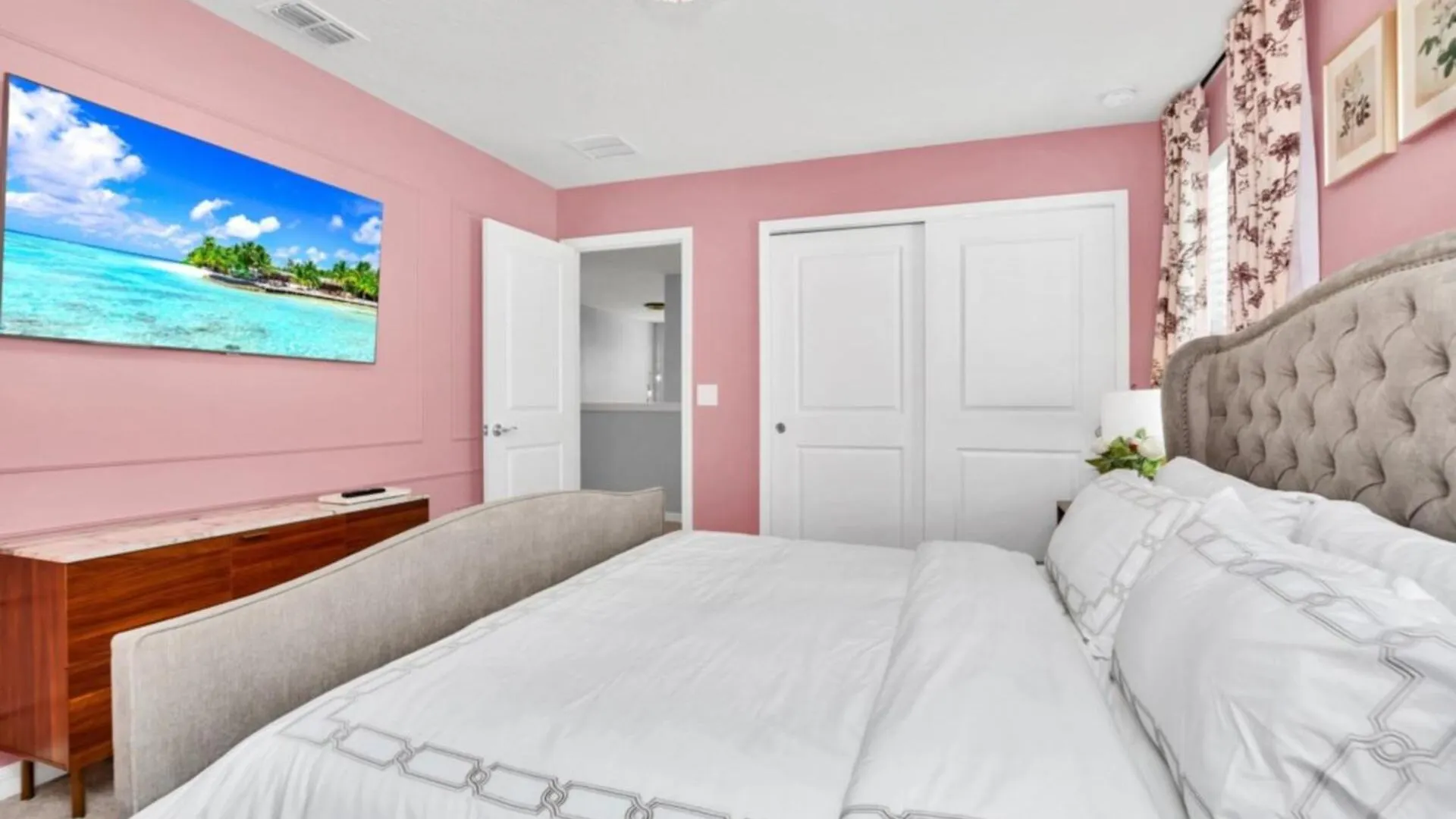 Exclusive 9 Bedroom Estate For Rent 6323 Davenport