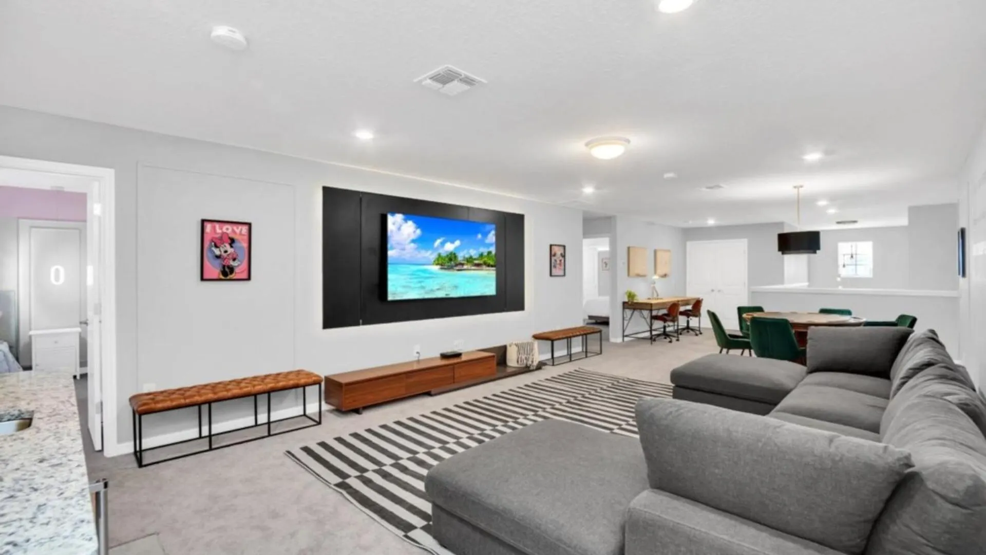 Exclusive 9 Bedroom Estate For Rent 6323 Davenport 0*,  USA