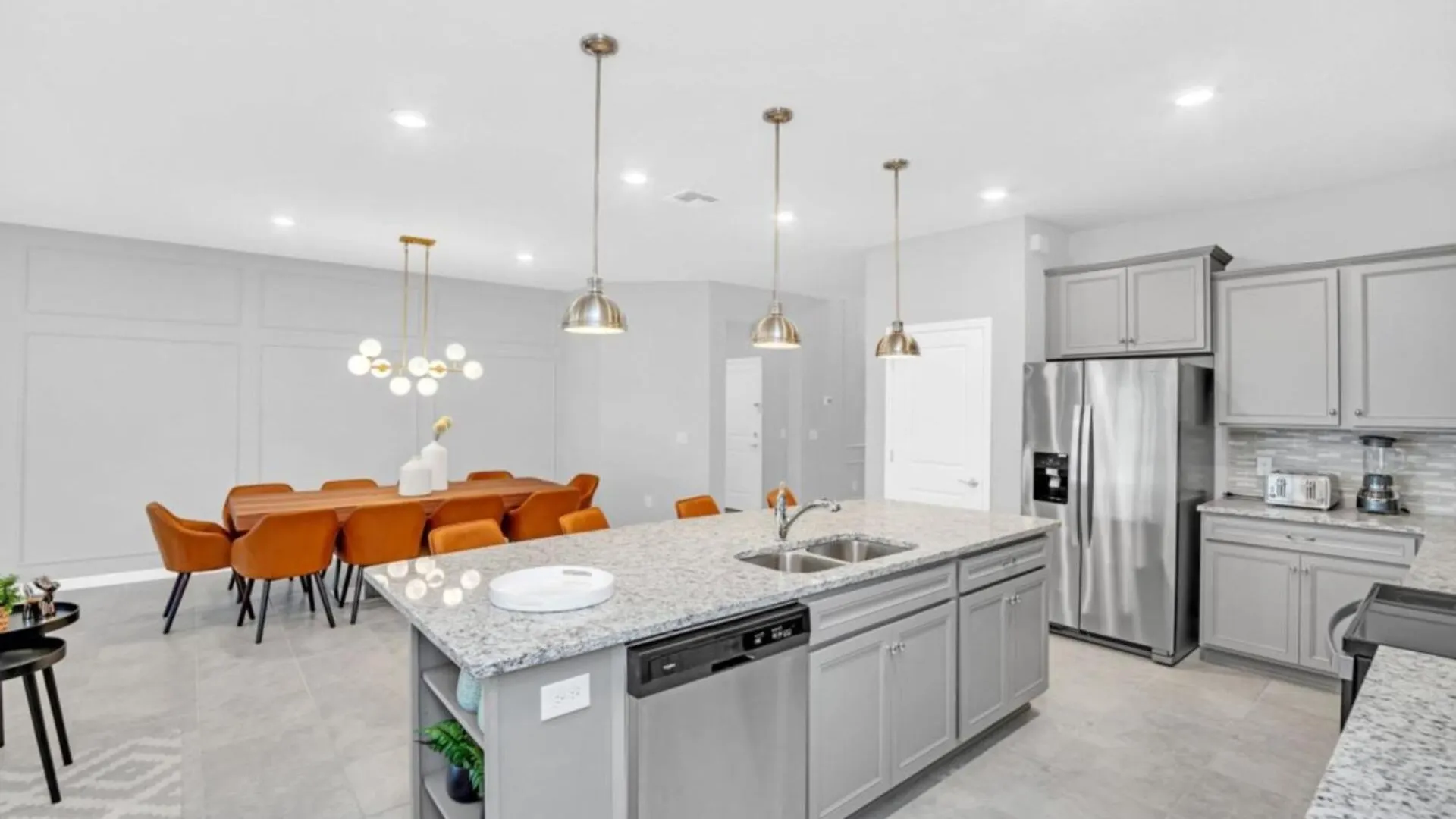 Villa Exclusive 9 Bedroom Estate For Rent 6323 Davenport