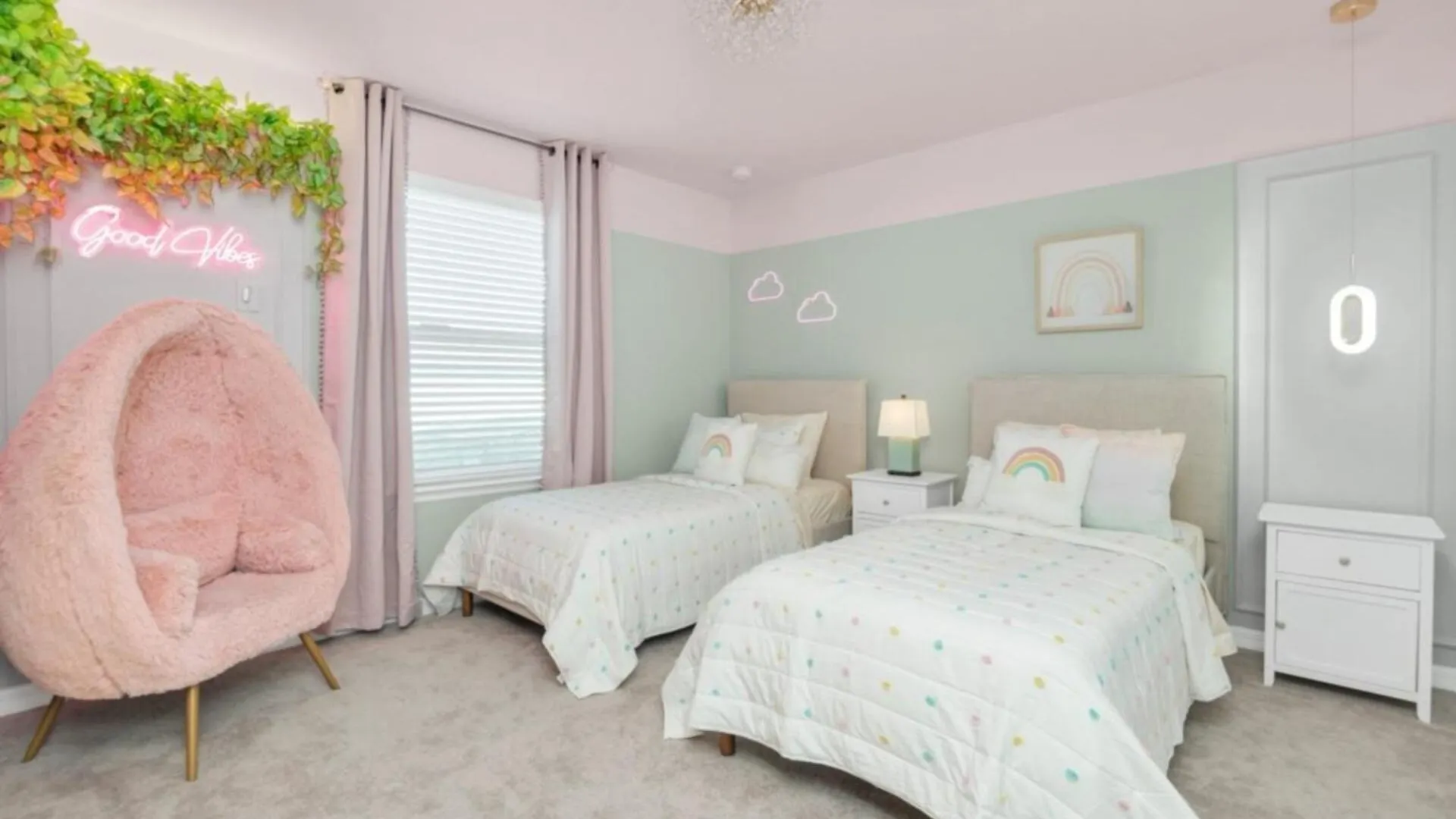 Exclusive 9 Bedroom Estate For Rent 6323 Davenport